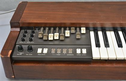 Korg-CX-3 - analogue c.1980 plus MIDI !